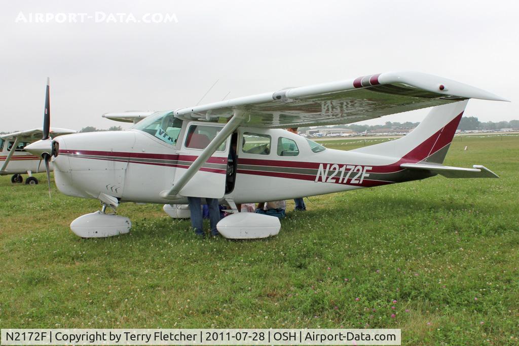 N2172F, 1965 Cessna U206 Super Skywagon C/N U206-0372, At 2011 Oshkosh