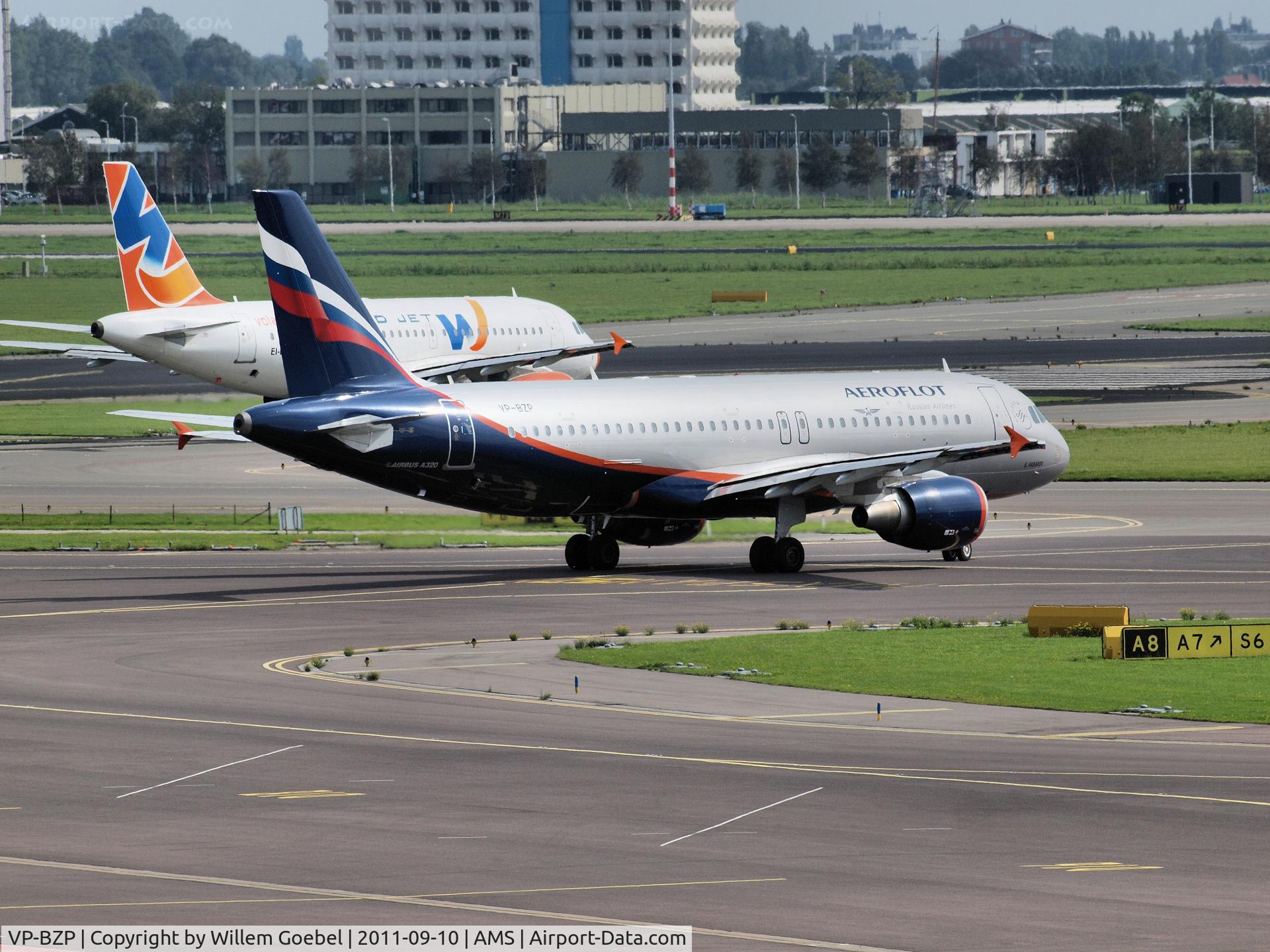 VP-BZP, 2008 Airbus A320-214 C/N 3631, Taxi to the runway
