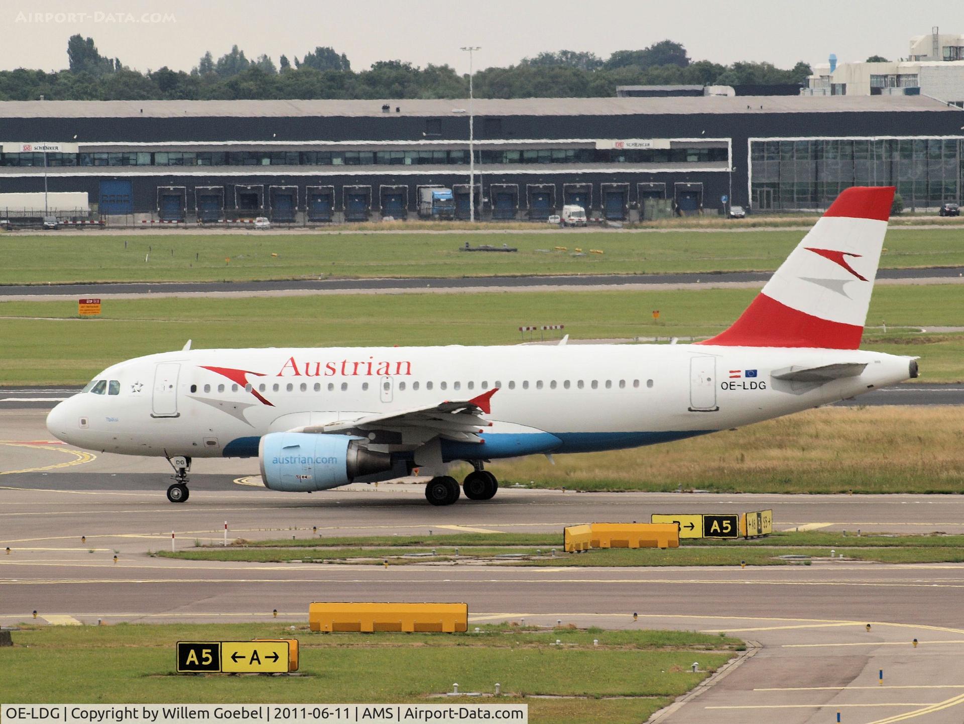 OE-LDG, 2006 Airbus A319-112 C/N 2652, Taxi to the runway of 
