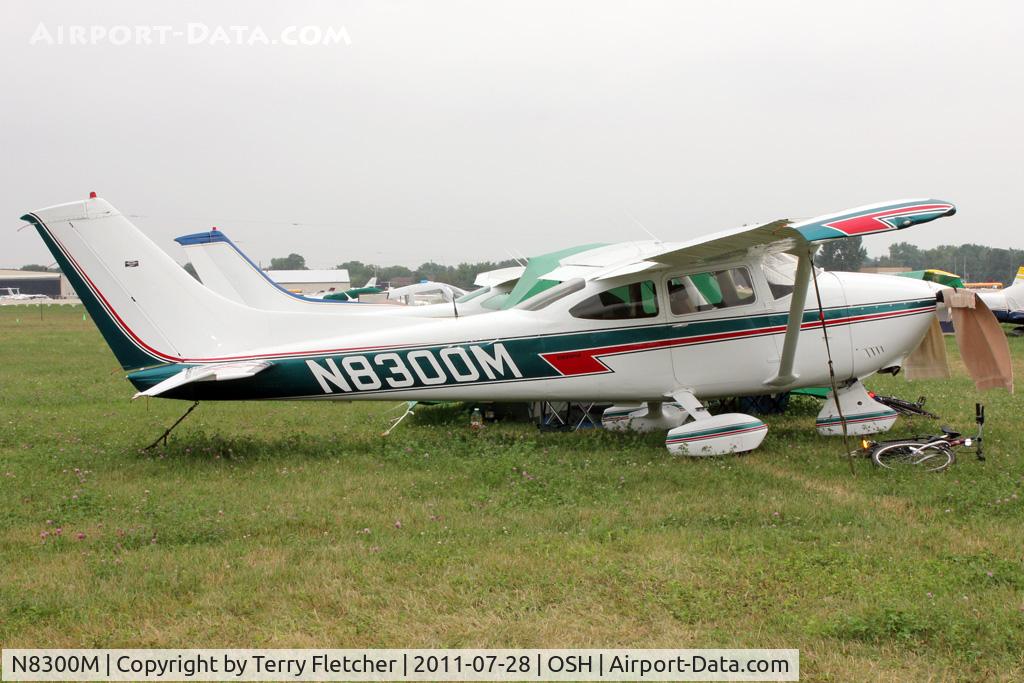 N8300M, 1976 Cessna 182P Skylane C/N 18264583, At 2011 Oshkosh
