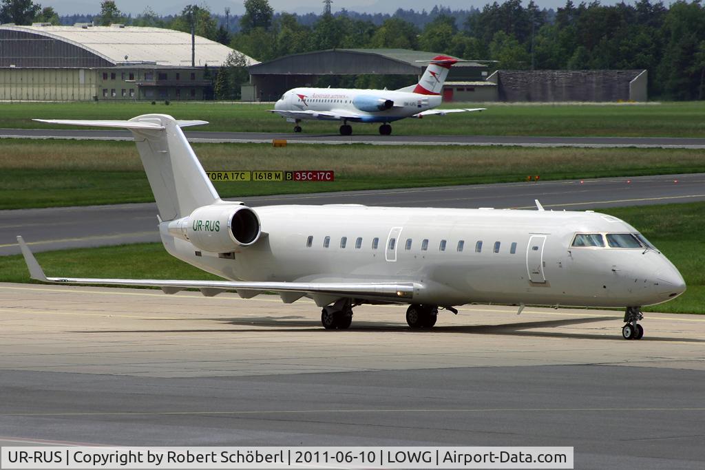 UR-RUS, 2004 Bombardier CRJ-200ER (CL-600-2B19) C/N 7990, UR-RUS