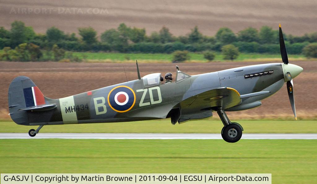 G-ASJV, 1943 Supermarine 361 Spitfire LF.IXb C/N CBAF.IX.552, DULL AND RAINY