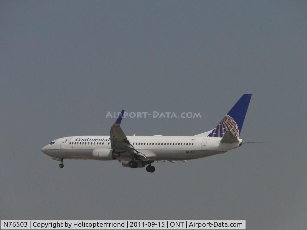 N76503, 2006 Boeing 737-824 C/N 33461, On final for runway 26L
