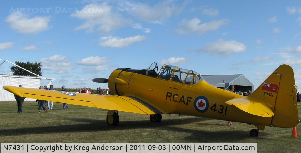N7431, 1952 Canadian Car & Foundry Harvard MK IV C/N CCF4 222, 2011 Gerry Beck Memorial Gathering of Airplanes