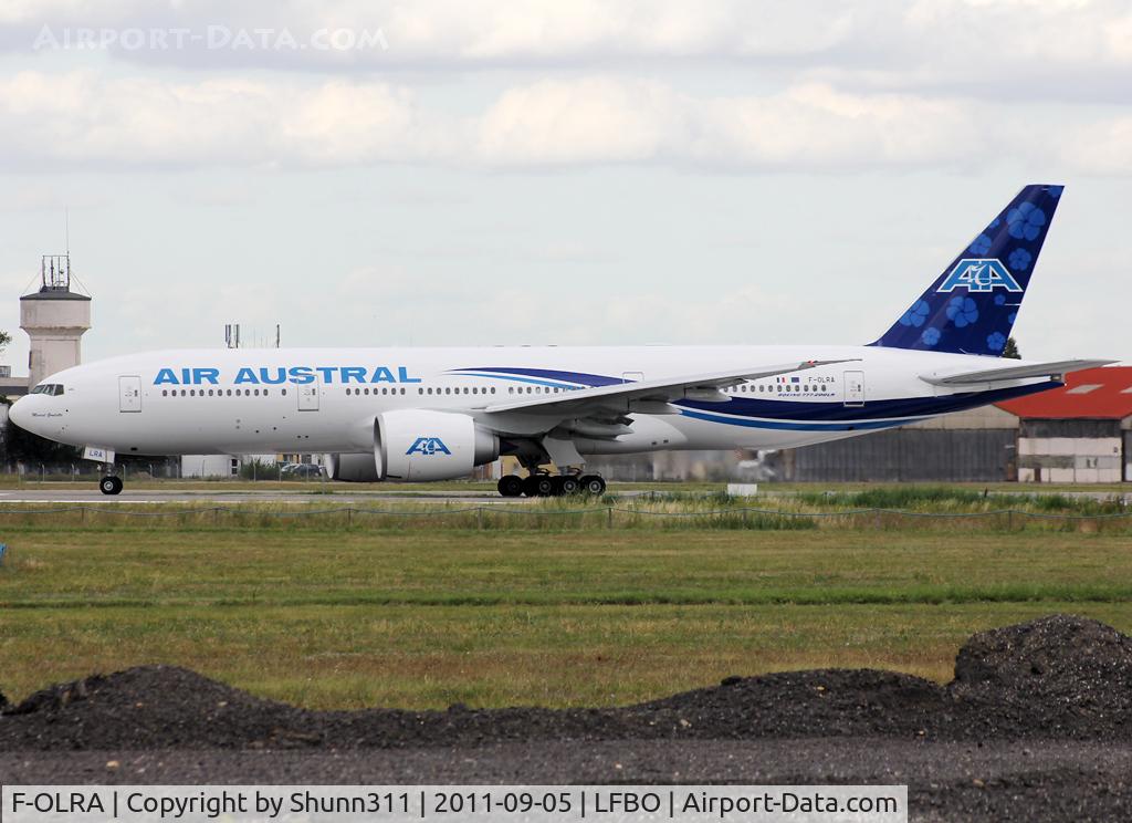 F-OLRA, 2011 Boeing 777-29MLR C/N 40955, Ready for take off rwy 32R