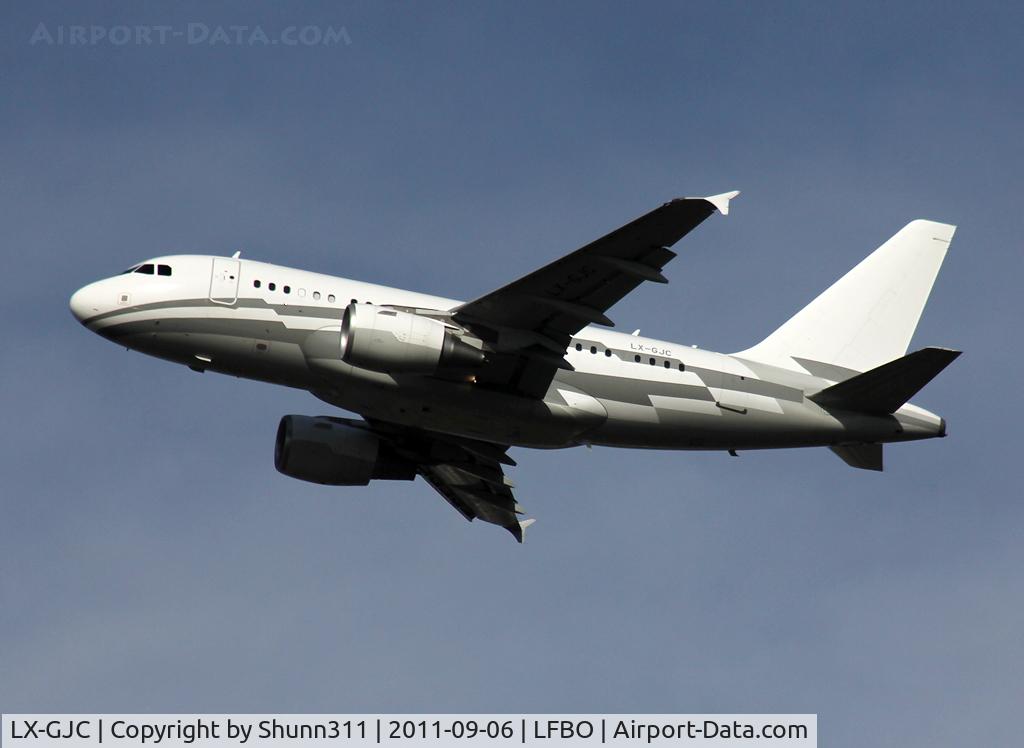 LX-GJC, 2007 Airbus ACJ318 (A318-112/CJ) C/N 3100, Taking off from rwy 32R