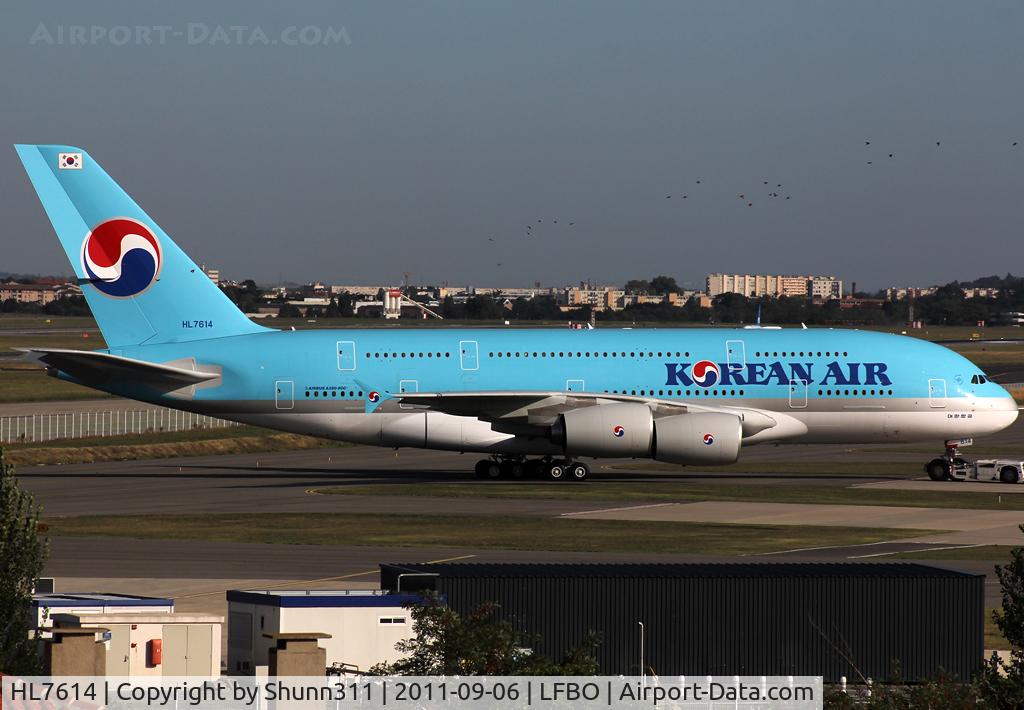 HL7614, 2011 Airbus A380-861 C/N 068, Waiting his delivery...