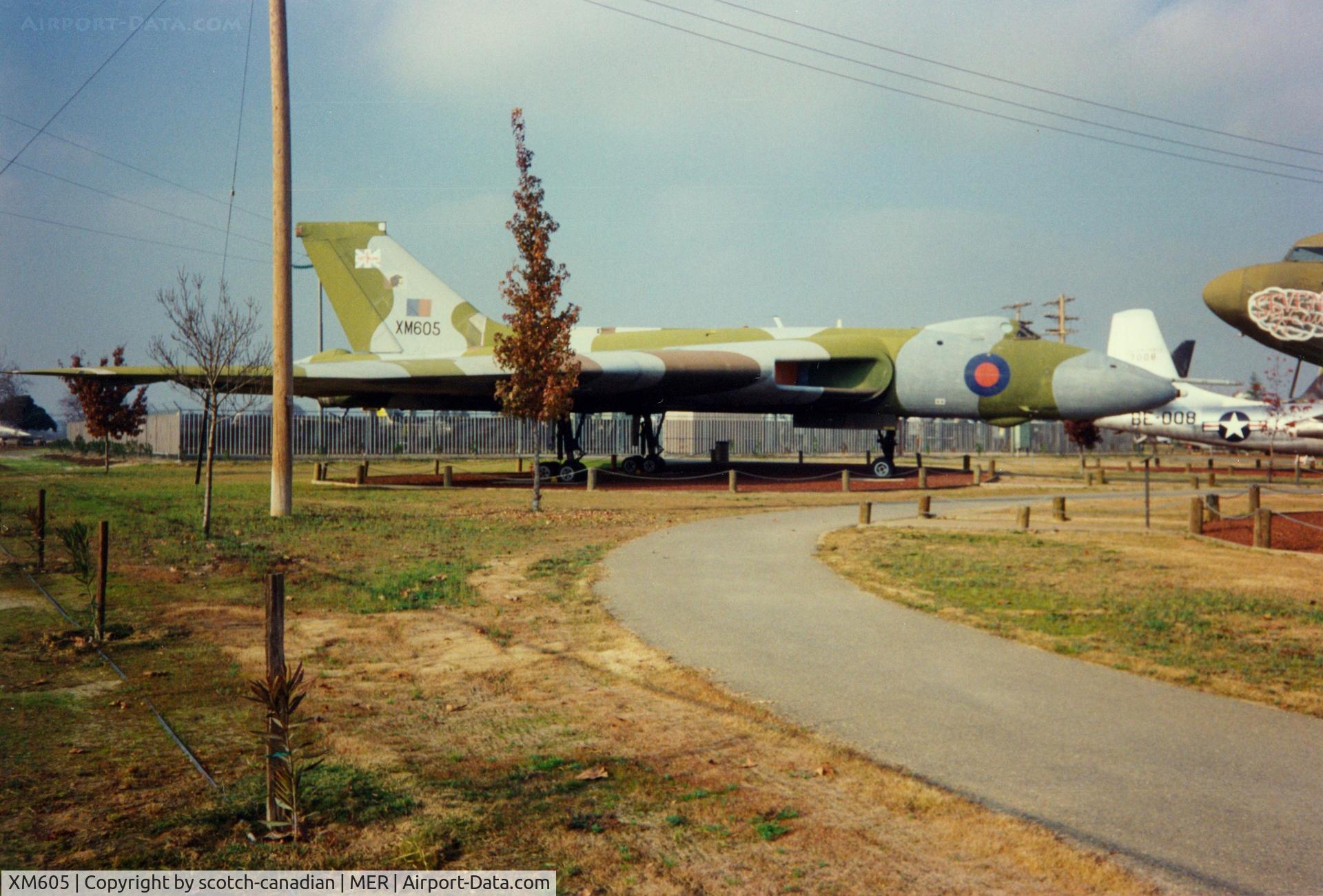 XM605, 1963 Avro Vulcan B.2 C/N Set 69, 1963 Avro Vulcan B.2 at Castle Air Museum, Atwater, CA - July 1989