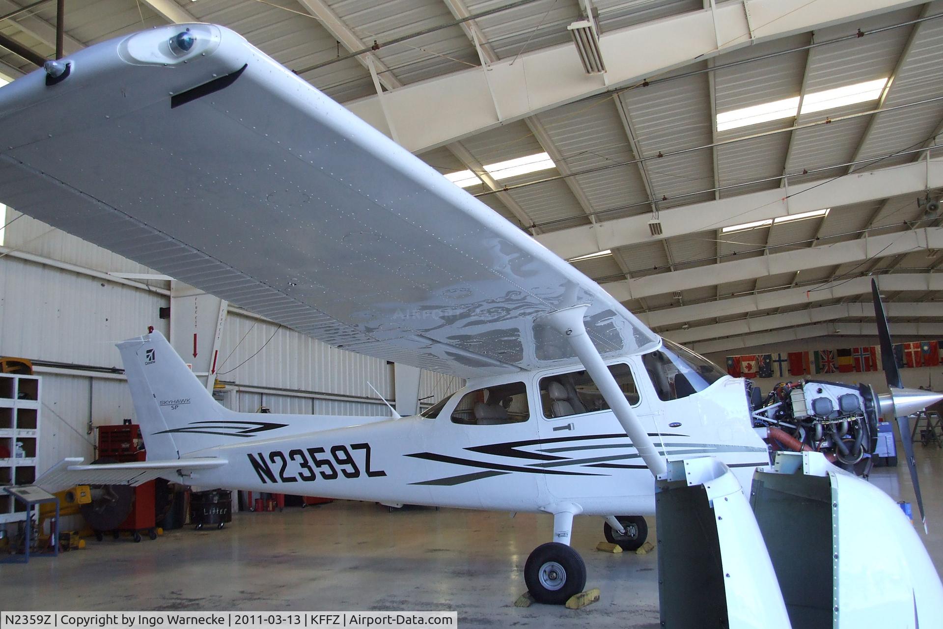 N2359Z, 2007 Cessna 172S C/N 172S10541, Cessna 172S inside the hangar of the CAF Arizona Wing Museum at Falcon Field, Mesa AZ