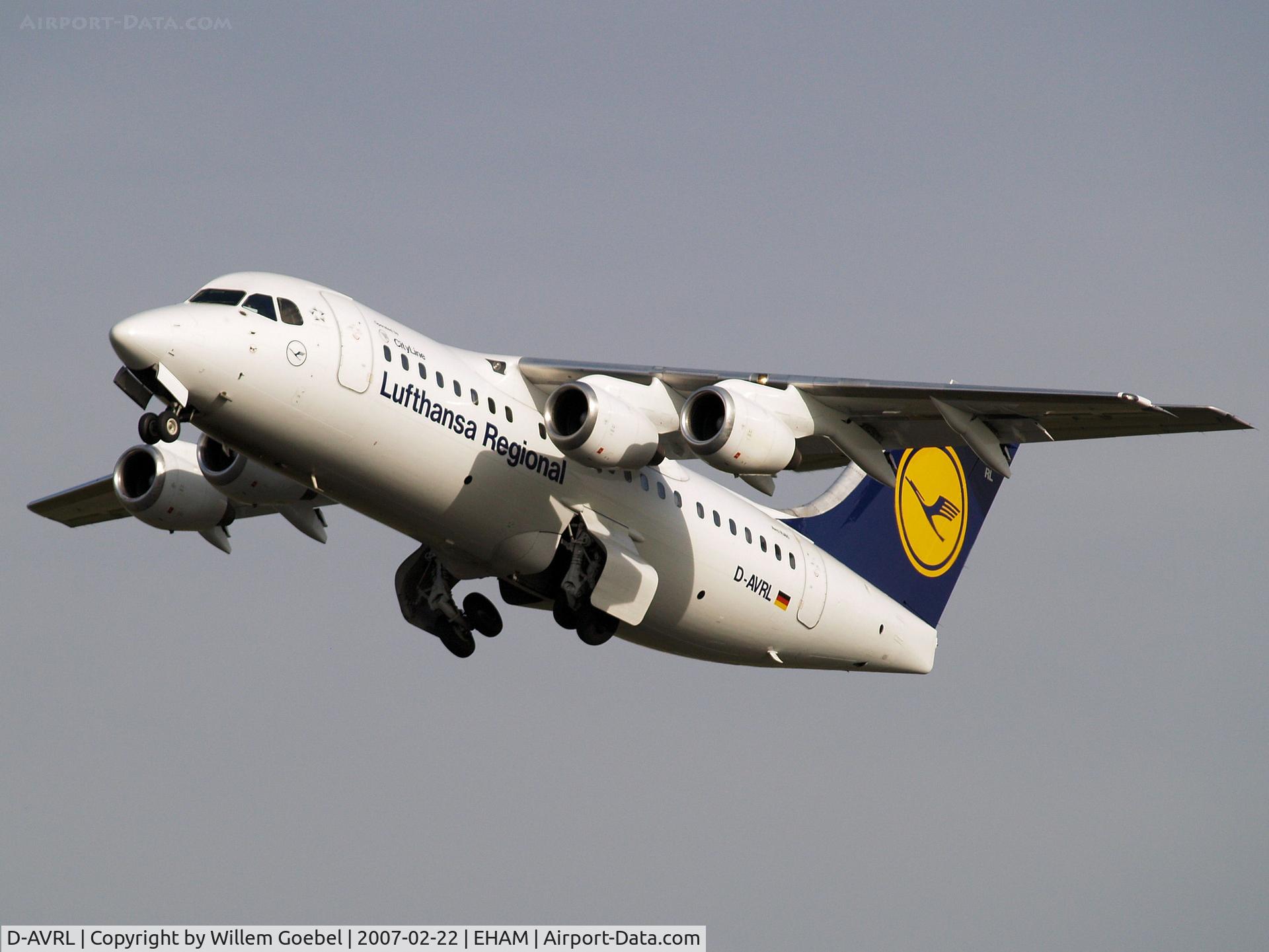D-AVRL, 1996 British Aerospace Avro 146-RJ85 C/N E.2285, Landing on Schiphol Airport