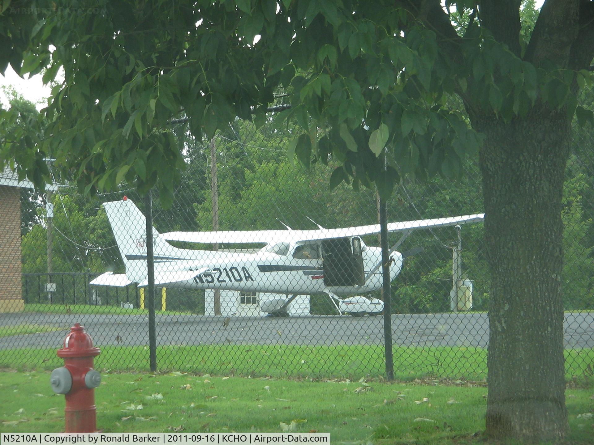 N5210A, 2002 Cessna 172S C/N 172S9118, CHO, VA