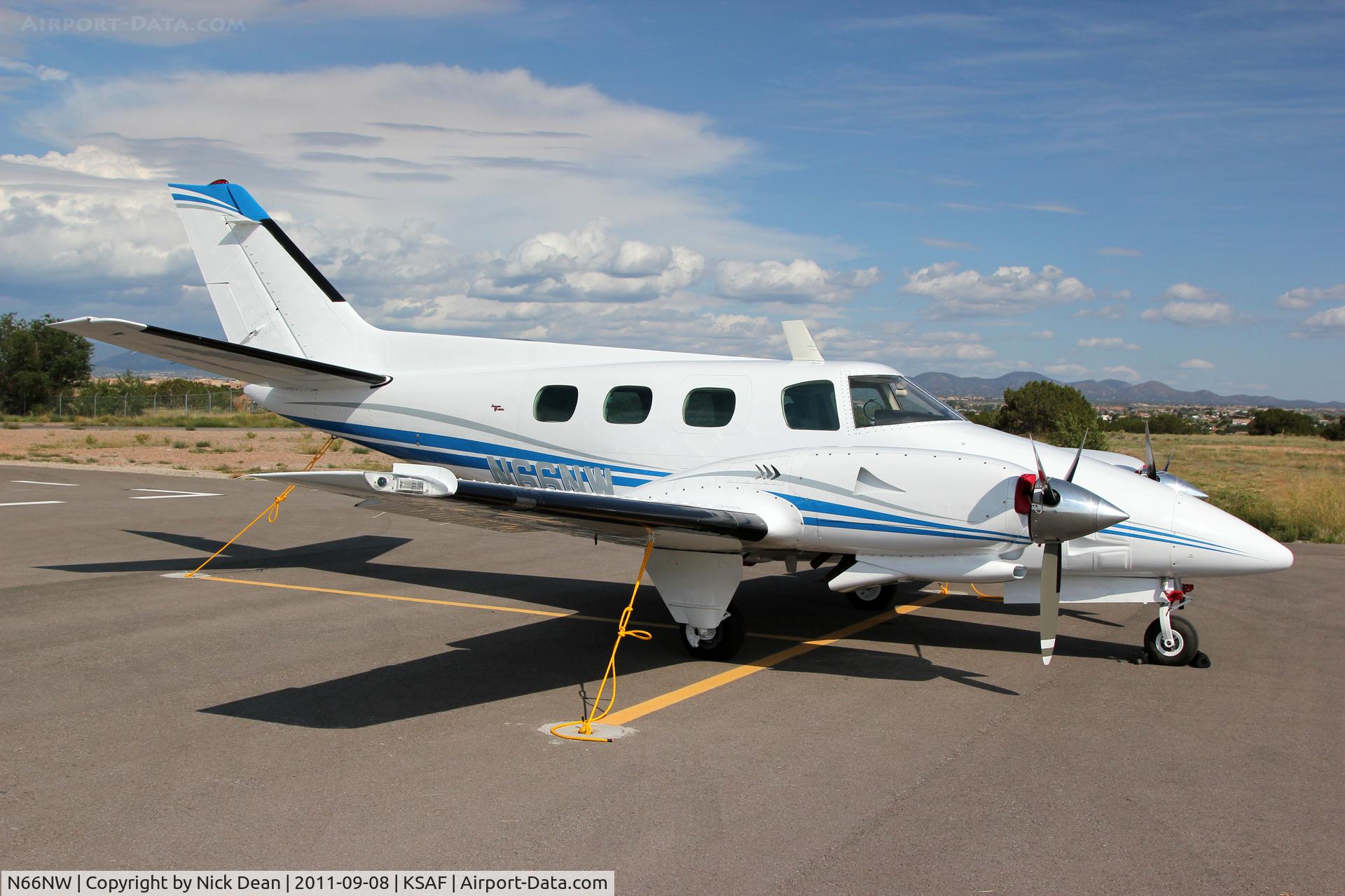 N66NW, 1975 Beech B-60 Duke C/N P-364, KSAF/SAF