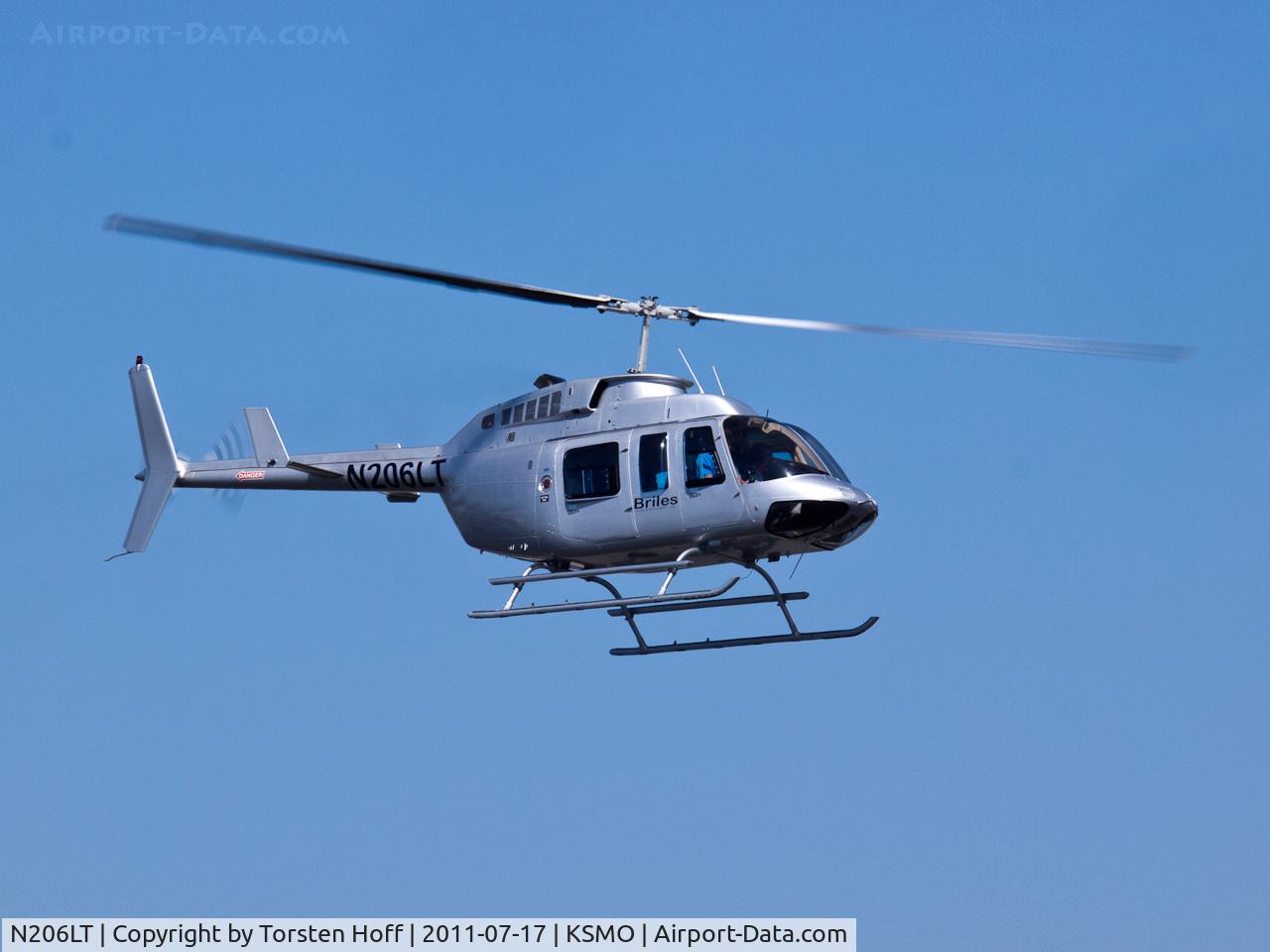 N206LT, 1993 Bell 206L-3 LongRanger III C/N 51069, N206LT departing from RWY 03