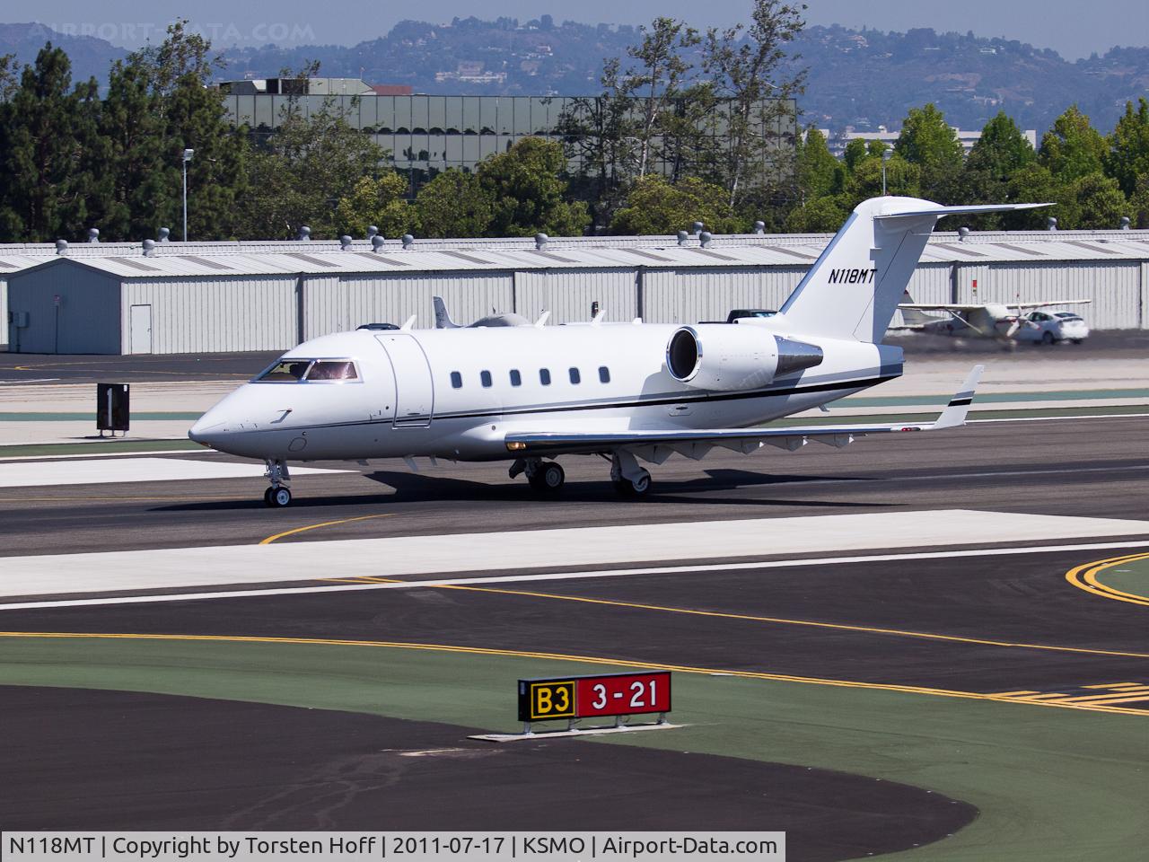 N118MT, 1990 Canadair Challenger 601-3A (CL-600-2B16) C/N 5077, N118MT departing from RWY 21
