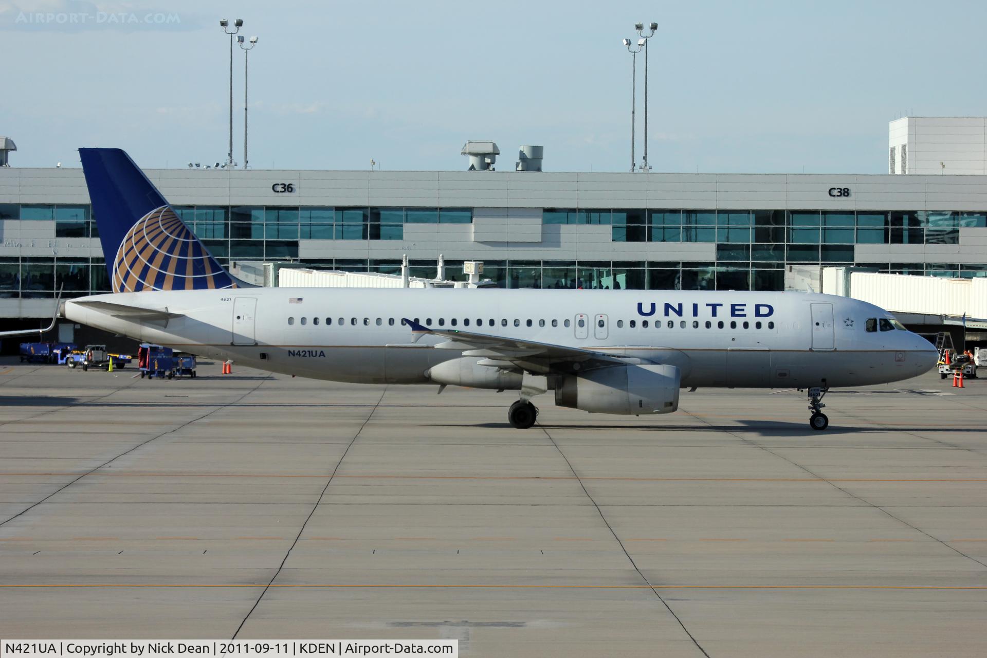 N421UA, 1994 Airbus A320-232 C/N 500, KDEN/DEN