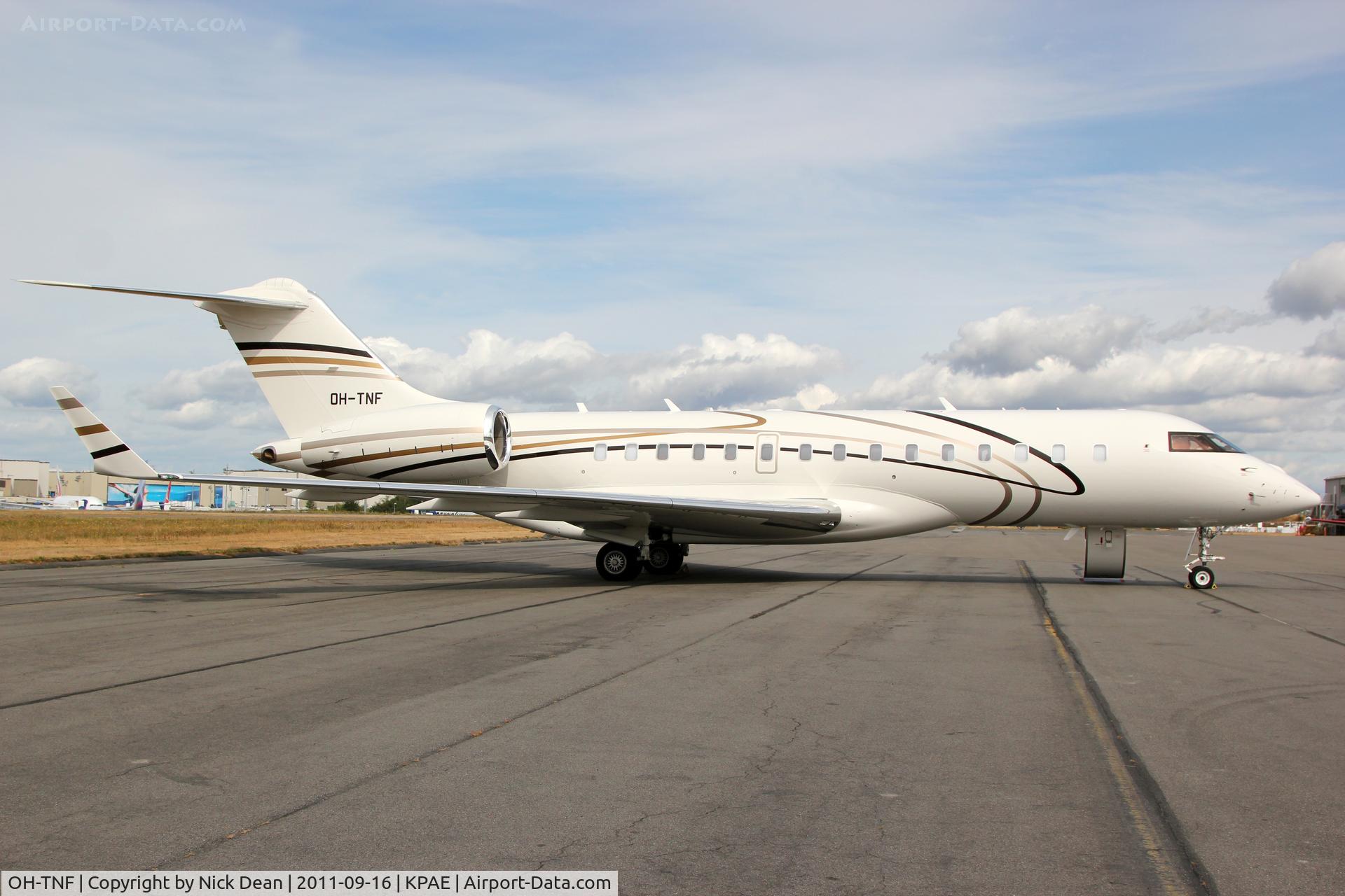 OH-TNF, 2008 Bombardier BD-700-1A10 Global Express XRS C/N 9332, KPAE/PAE Airfix 607 a nice visitor today bringing some clients to Boeing subsequently departed to KLAX