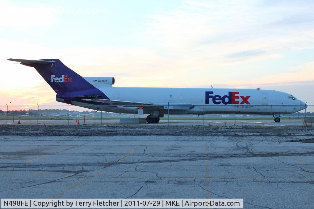 N498FE, 1974 Boeing 727-232F C/N 20867, At Milwaukee