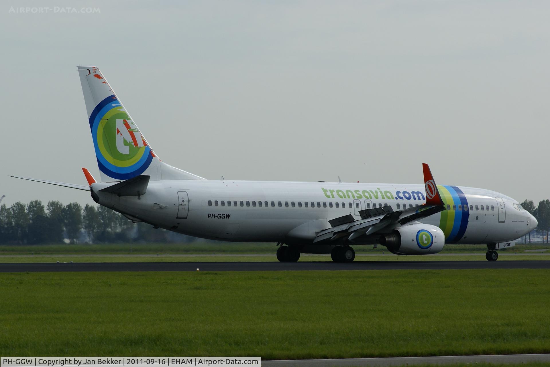 PH-GGW, 2010 Boeing 737-8EH C/N 35831, Just after landing on the Polderbaan at Schiphol. This aircraft is the former PR-GGW of GOL Linhas Aereas. The colours of that airline are a litlle bit visible again.