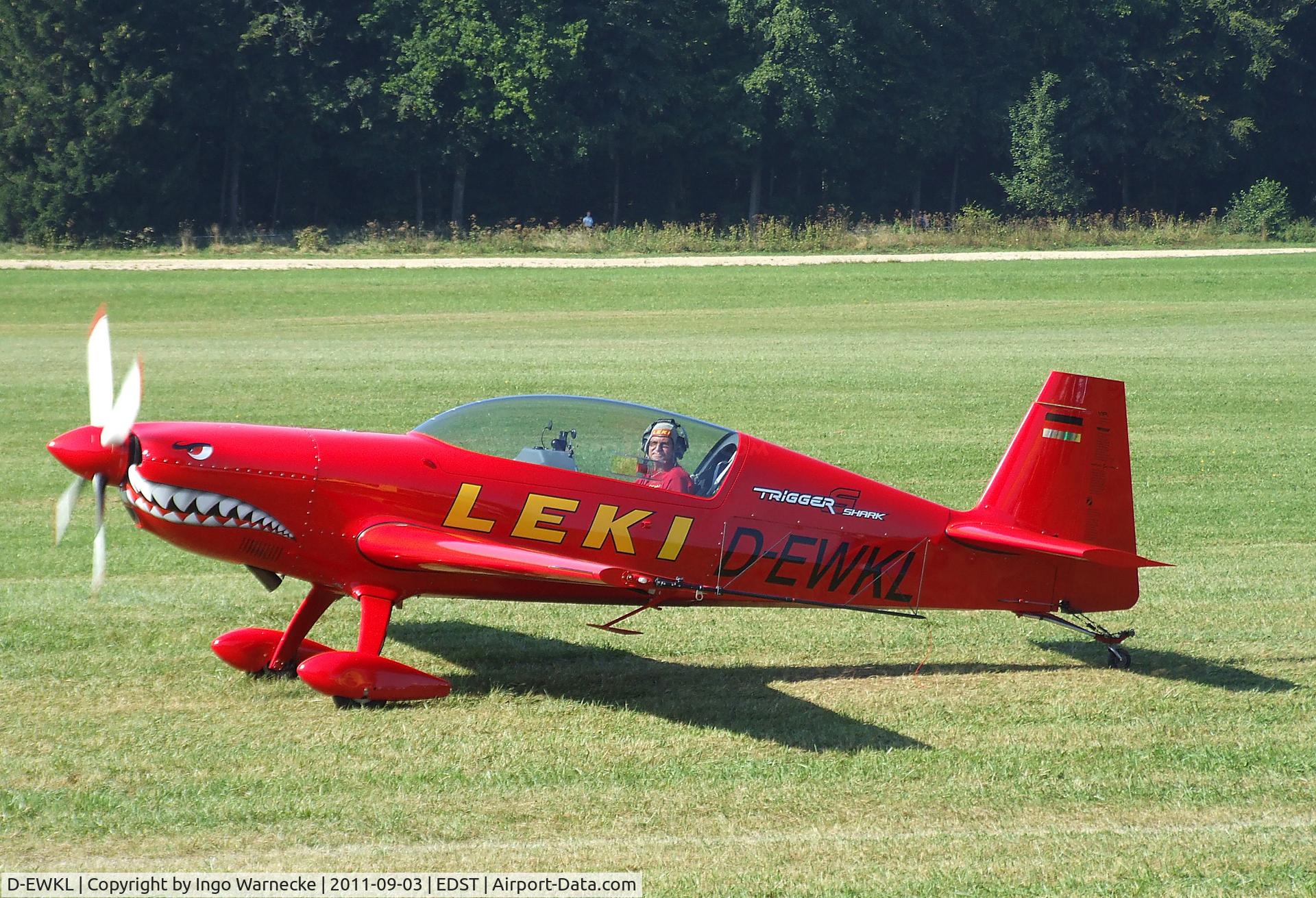 D-EWKL, 1998 Extra EA-300L C/N 064, Extra EA-300/L at the 2011 Hahnweide Fly-in, Kirchheim unter Teck airfield