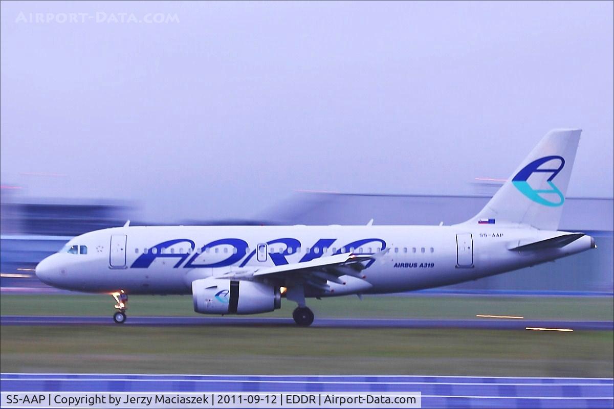 S5-AAP, 2010 Airbus A319-132 C/N 4282, Airbus A319-132
