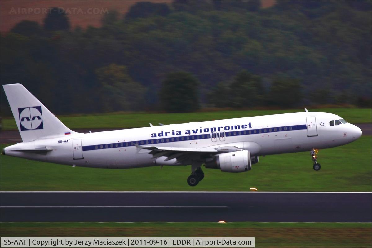 S5-AAT, 1991 Airbus A320-231 C/N 0191, A320-211