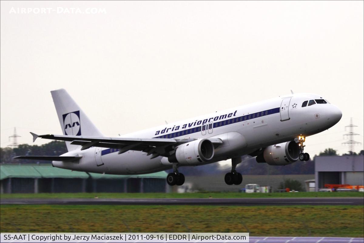 S5-AAT, 1991 Airbus A320-231 C/N 0191, A320-211