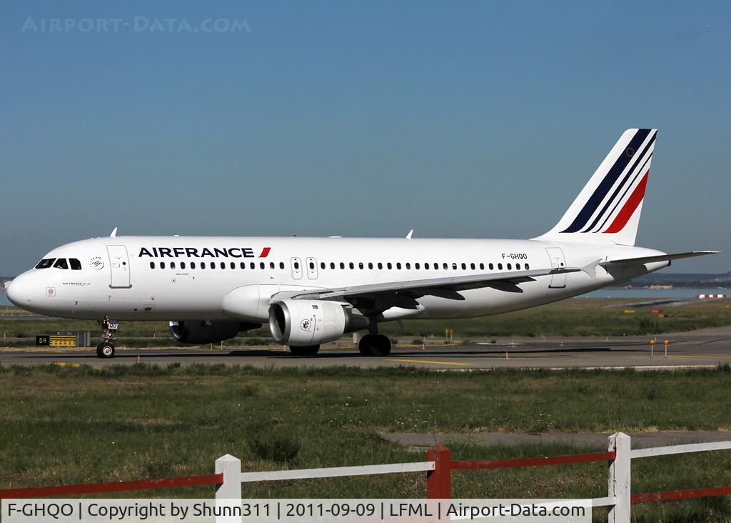 F-GHQO, 1991 Airbus A320-211 C/N 0278, Lining up rwy 31R for departure...