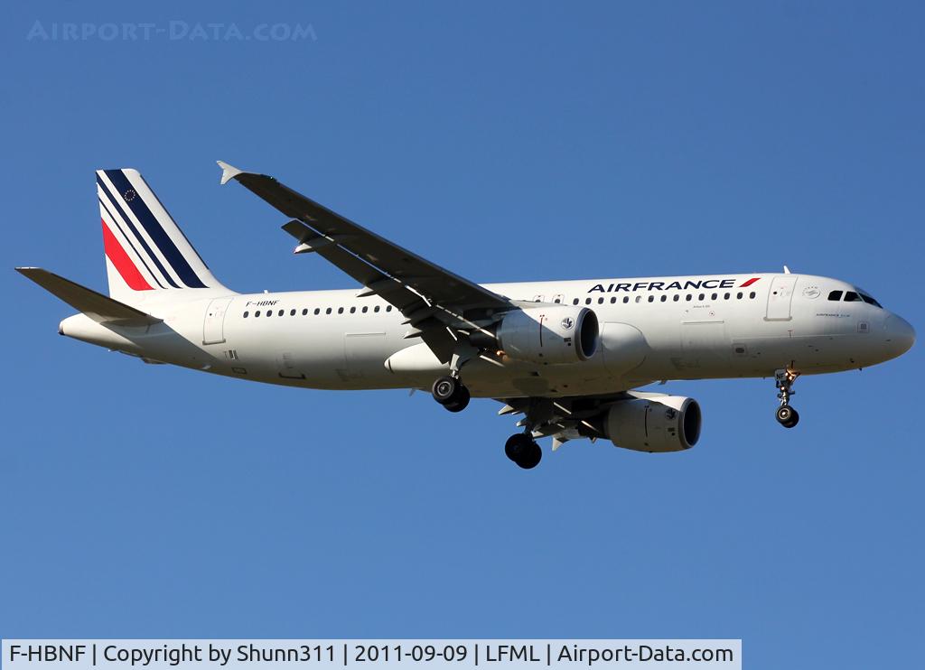 F-HBNF, 2011 Airbus A320-214 C/N 4714, Landing rwy 31R