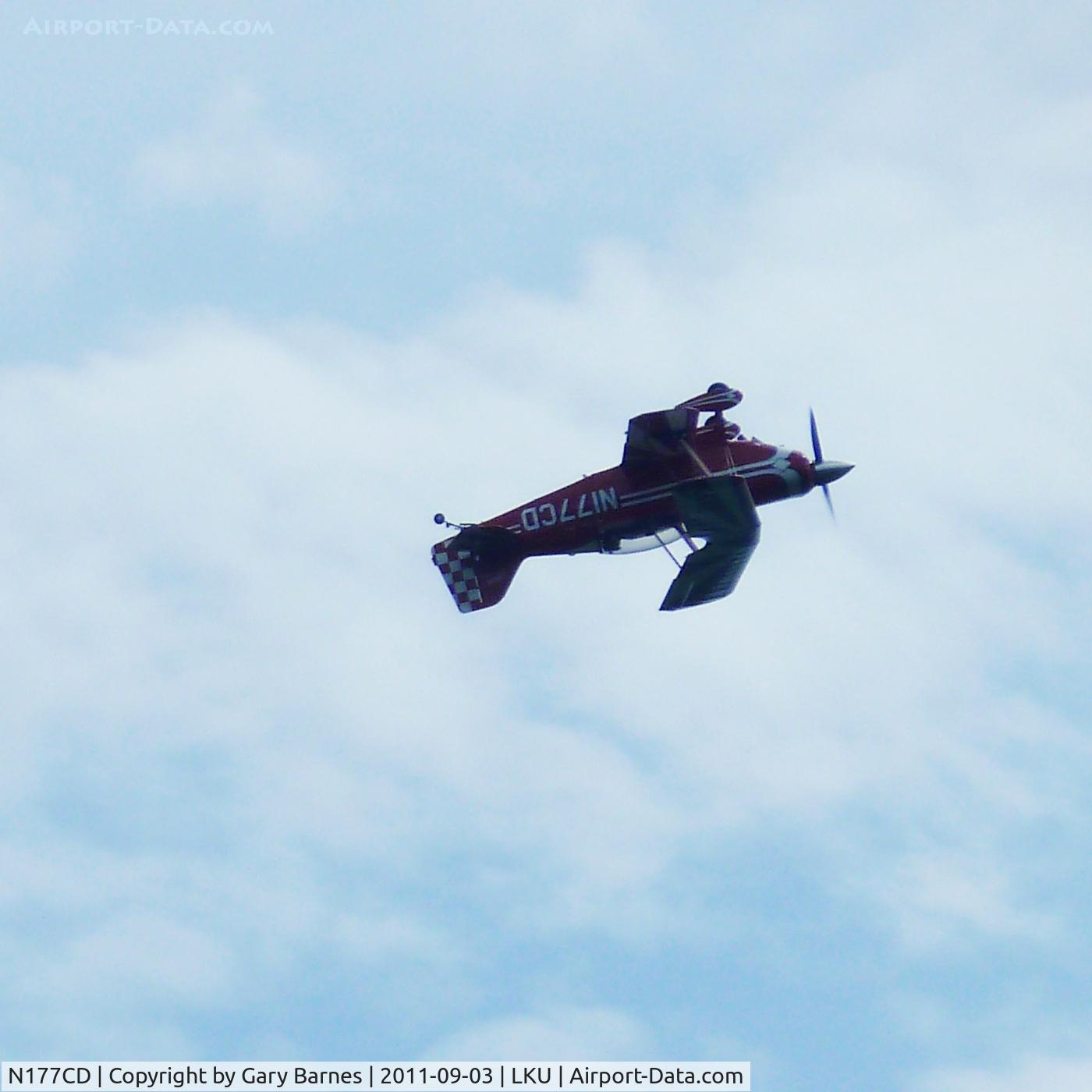 N177CD, 2004 Aviat Pitts S-2C Special C/N 6069, A loop