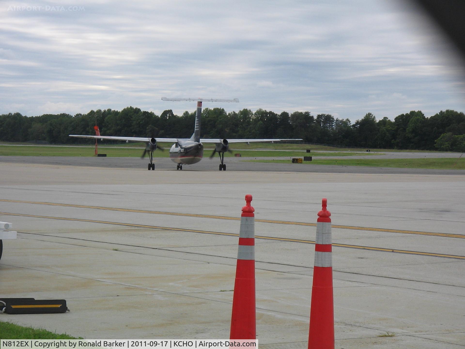 N812EX, 1991 Boeing DHC-8-102 C/N 312, CHO, VA