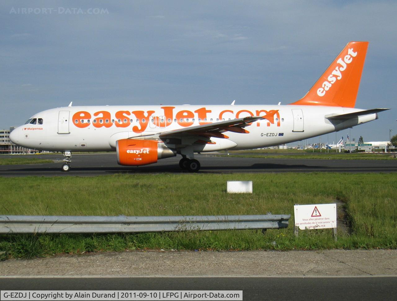 G-EZDJ, 2008 Airbus A319-111 C/N 3544, CDG base of EZY is made up by A319s