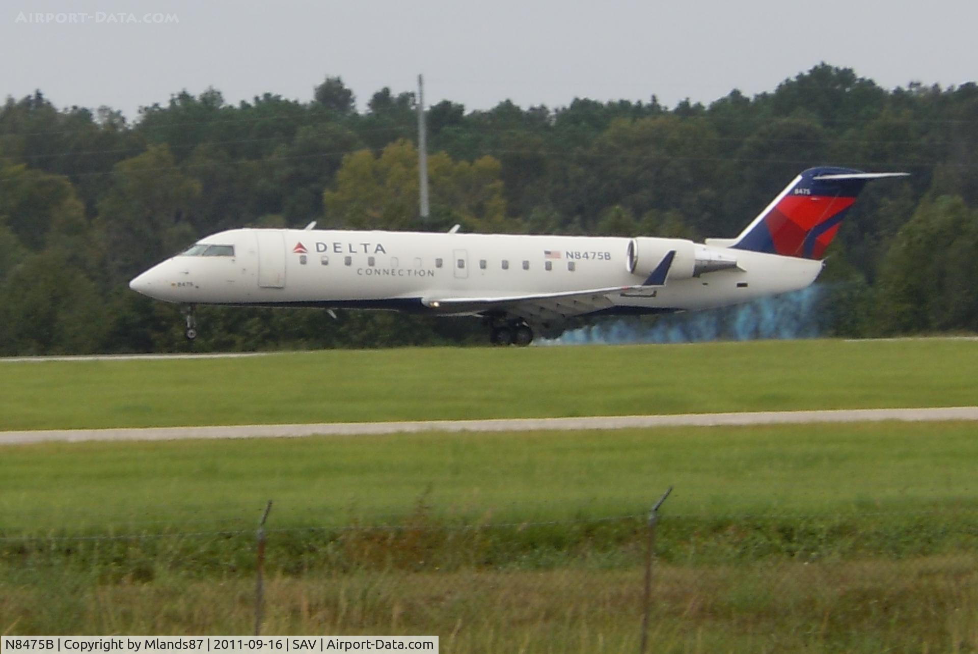 N8475B, 2001 Bombardier CRJ-200LR (CL-600-2B19) C/N 7475, Their smokin' down in Savannah
