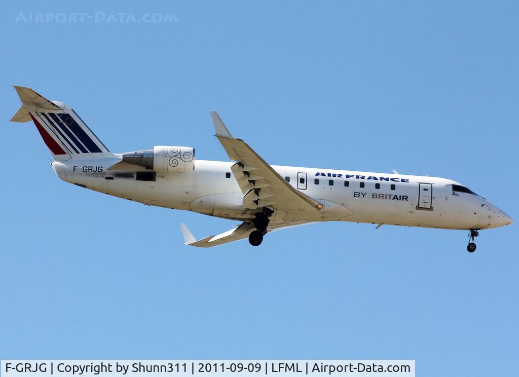 F-GRJG, 1996 Canadair CRJ-100ER (CL-600-2B19) C/N 7143, Landing rwy 31R