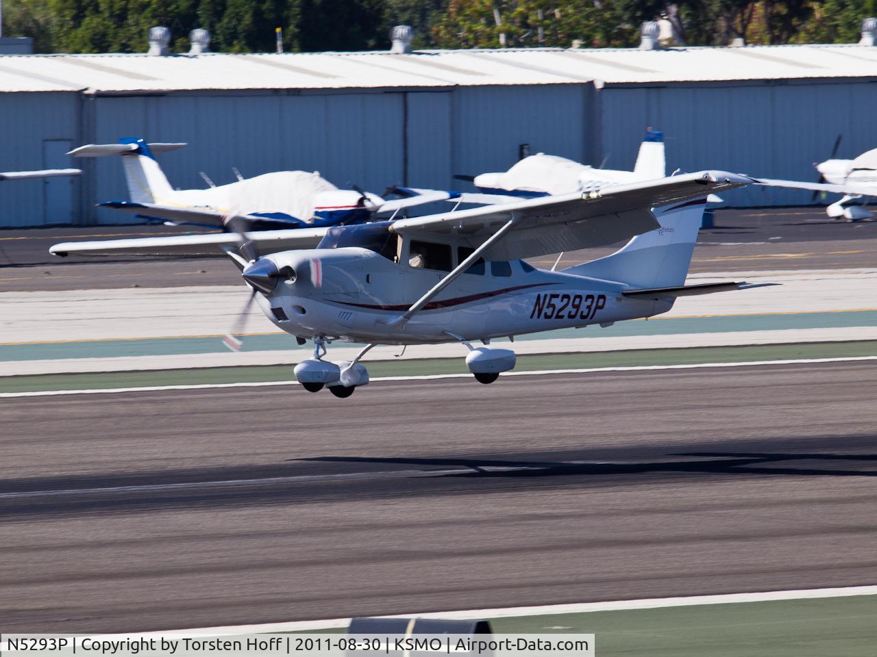 N5293P, Cessna T206H Turbo Stationair C/N T20608962, N5293P arriving on RWY 21