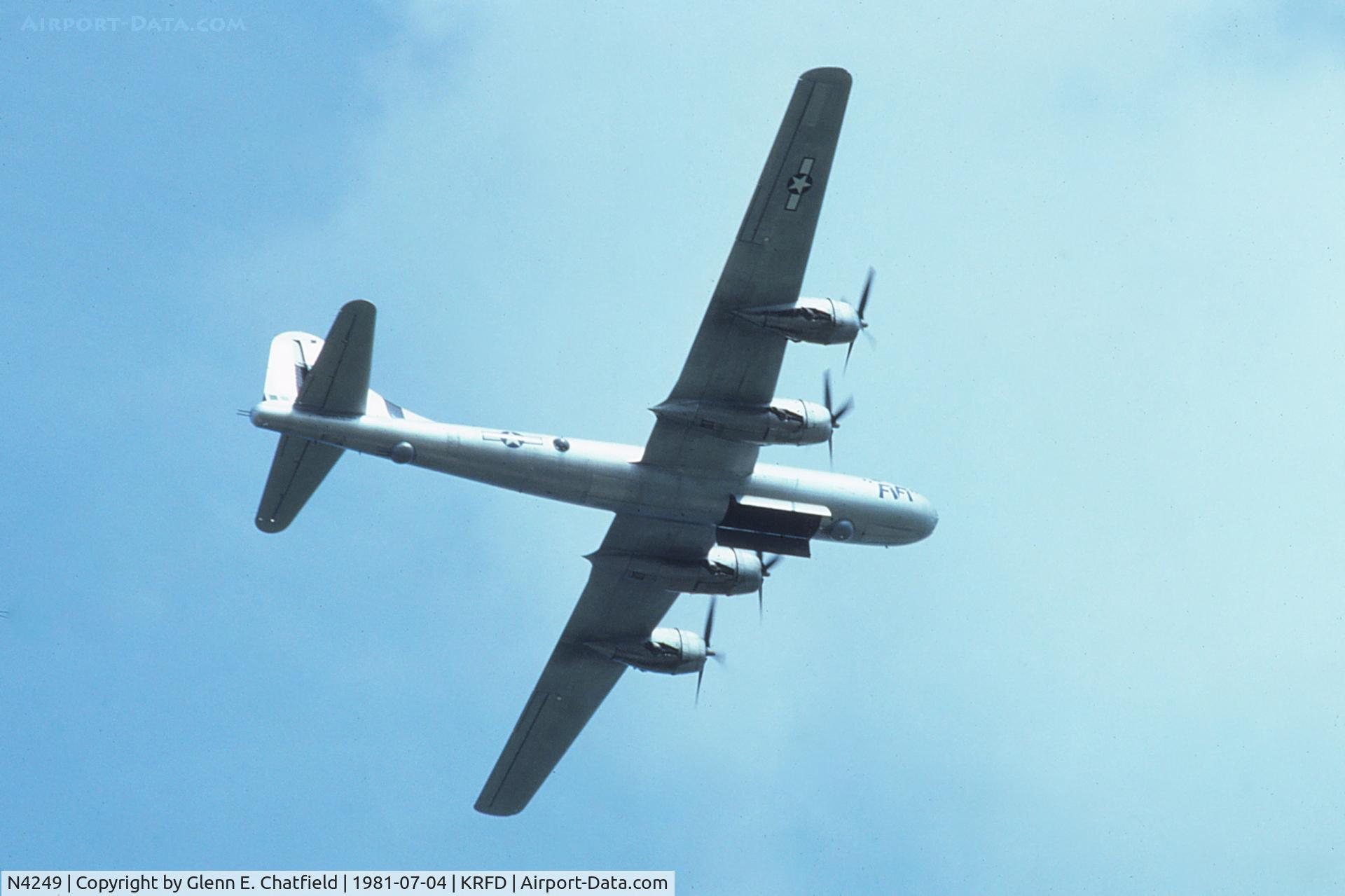N4249, 1944 Boeing B-29A-60-BN Superfortress C/N 11547, Air show fly by