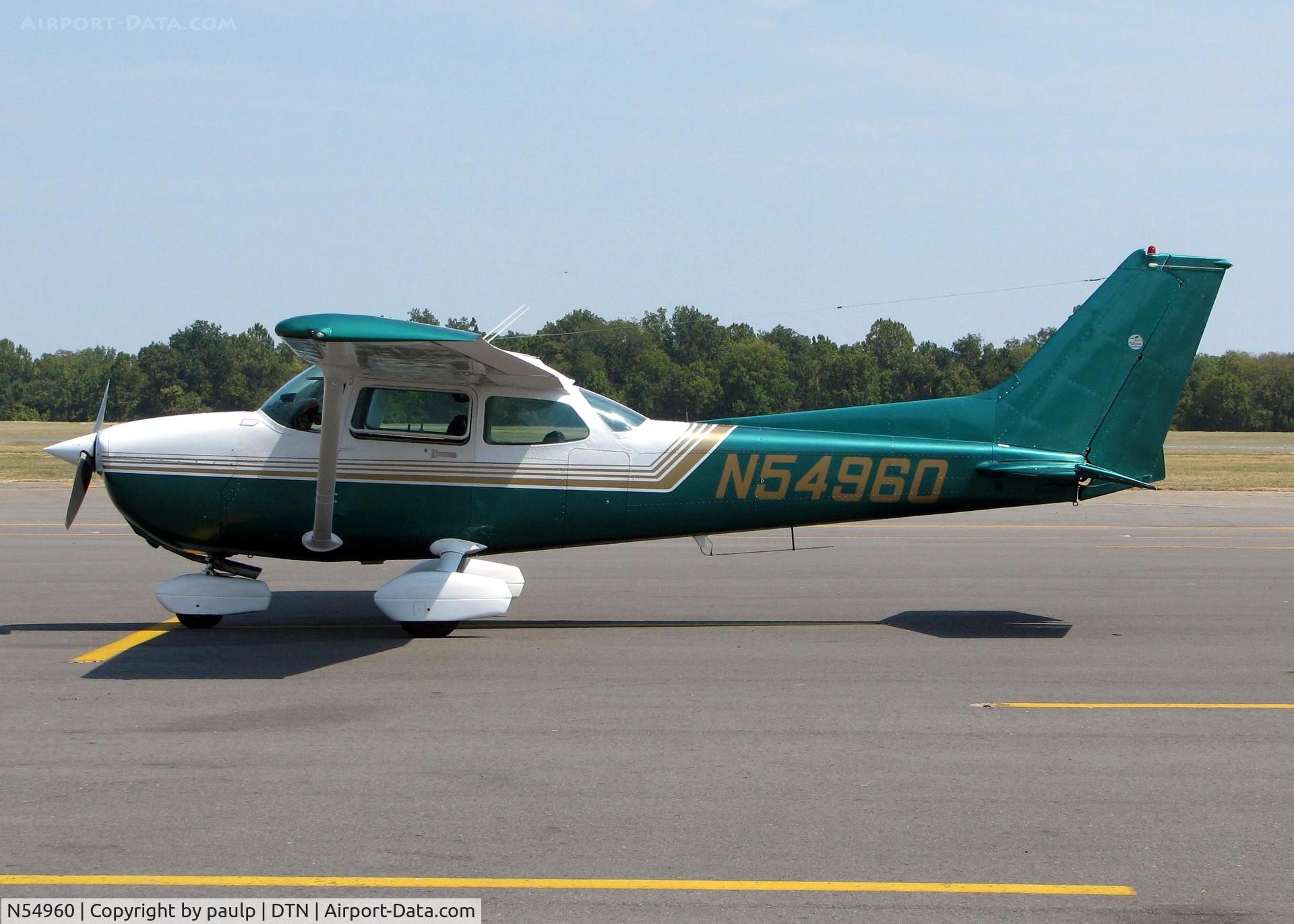 N54960, 1981 Cessna 172P C/N 17275092, At Downtown Shreveport.