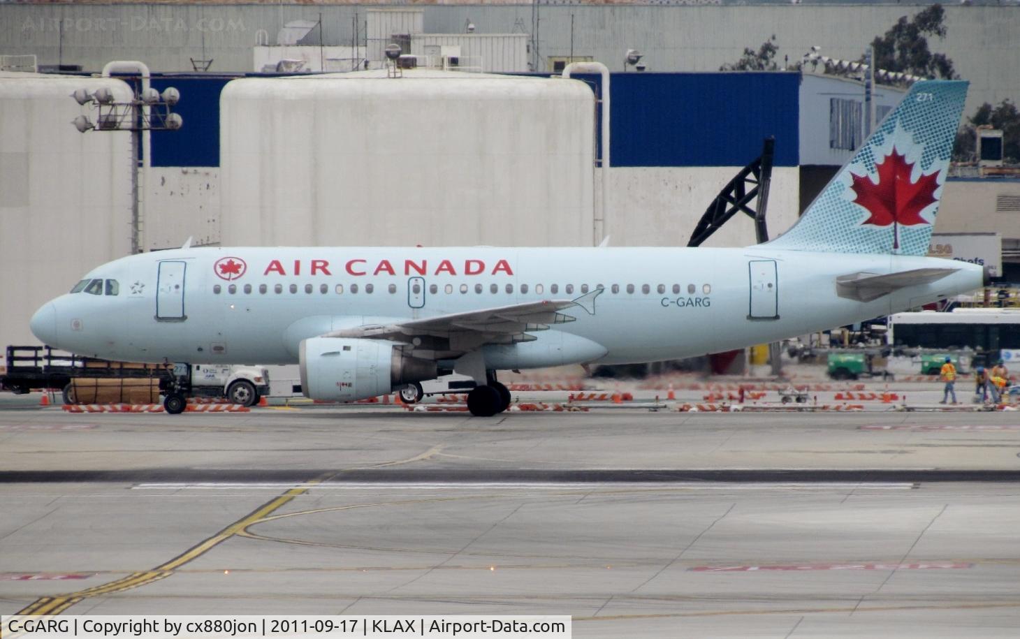 C-GARG, 1997 Airbus A319-114 C/N 742, Air Canada A319 taxiing to Terminal 2