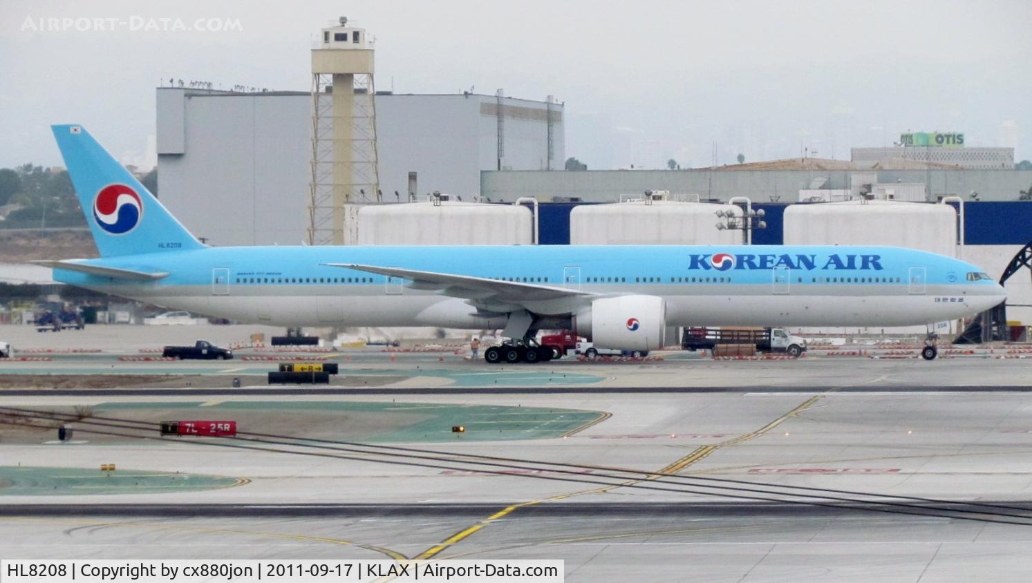 HL8208, 2010 Boeing 777-3B5/ER C/N 37645, Relative's flight as arrived as Korean Air Flight 17