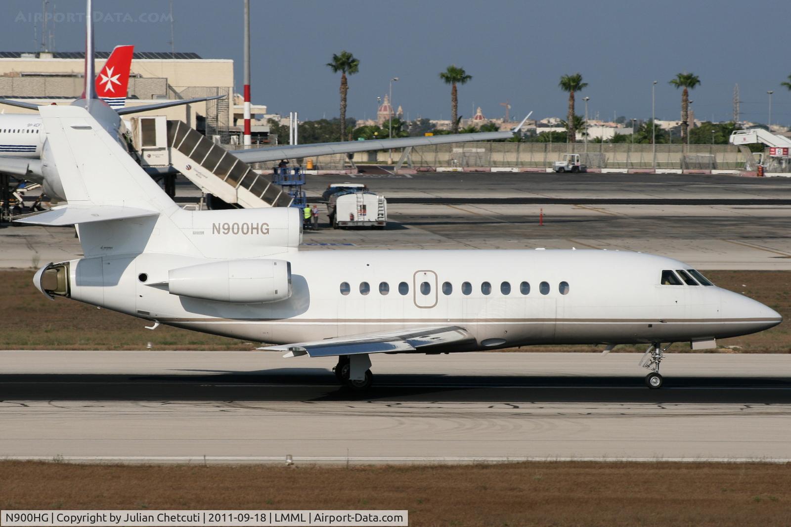 N900HG, 1995 Dassault Falcon 900EX C/N 001, Taxiing to Runway 31