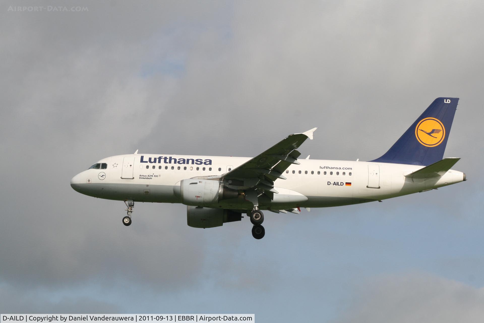 D-AILD, 1996 Airbus A319-114 C/N 623, Arrival of flight LH2284 to RWY 25L