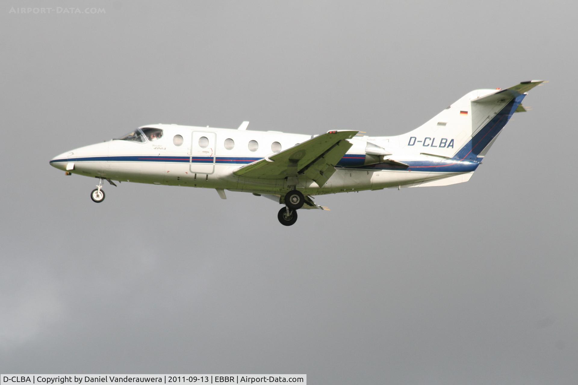 D-CLBA, 1991 Beechcraft 400A Beechjet C/N RK-25, Arrival to RWY 25L