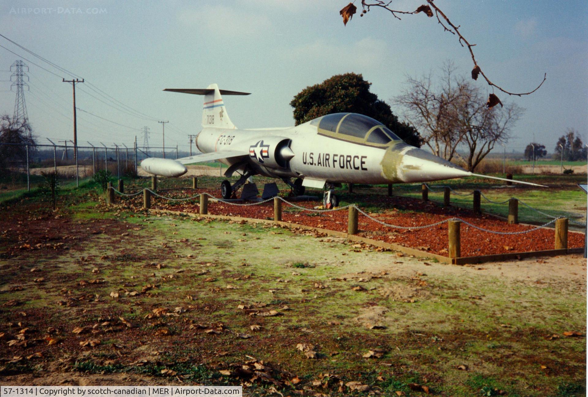 57-1314, 1957 Lockheed F-104D Starfighter C/N 483-5026, Lockheed F-104D Starfighter at Castle Air Museum, Atwater, CA - July 1989 (Displayed as F-104B - 57-1318)