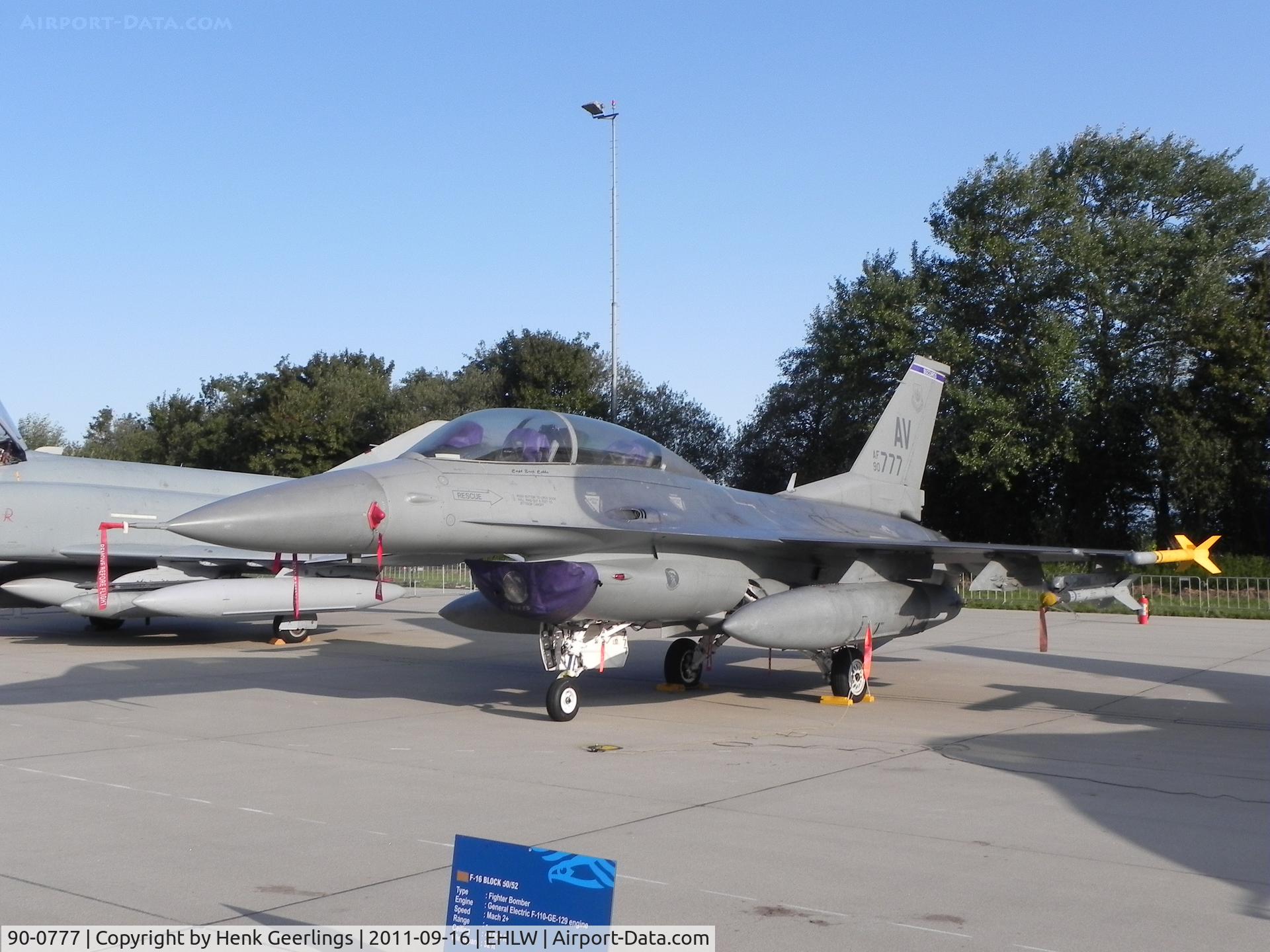 90-0777, 1990 General Dynamics F-16D Fighting Falcon C/N 1D-55, Dutch Air Force Open Day at Leeuwarden AFB ; USAF 