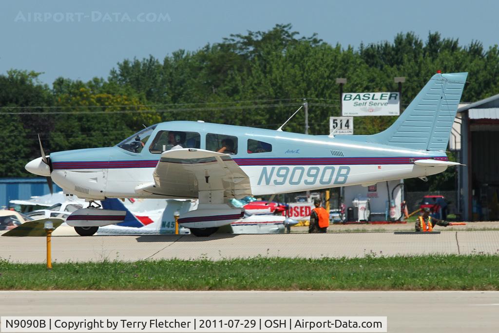 N9090B, 1986 Piper PA-28-181 C/N 2890003, At 2011 Oshkosh
