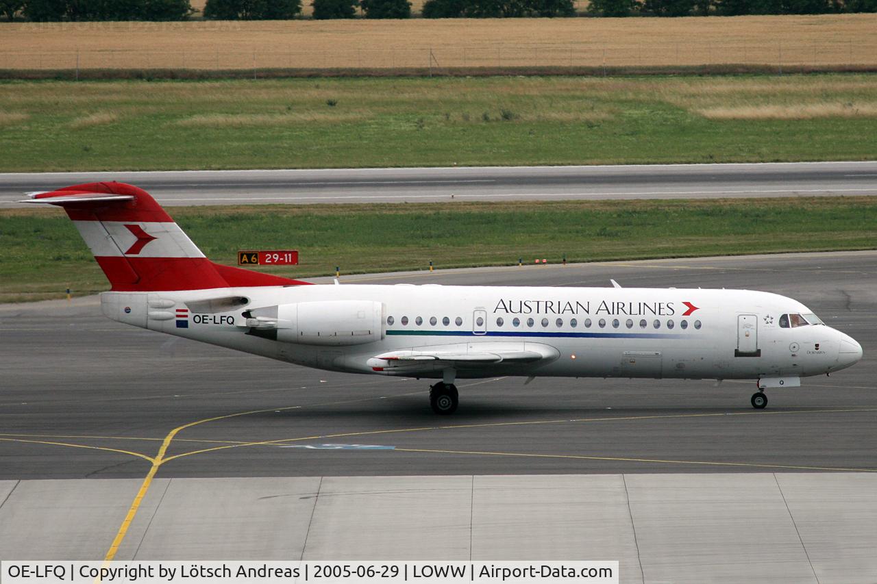 OE-LFQ, 1996 Fokker 70 (F-28-0070) C/N 11568, taxi to gate