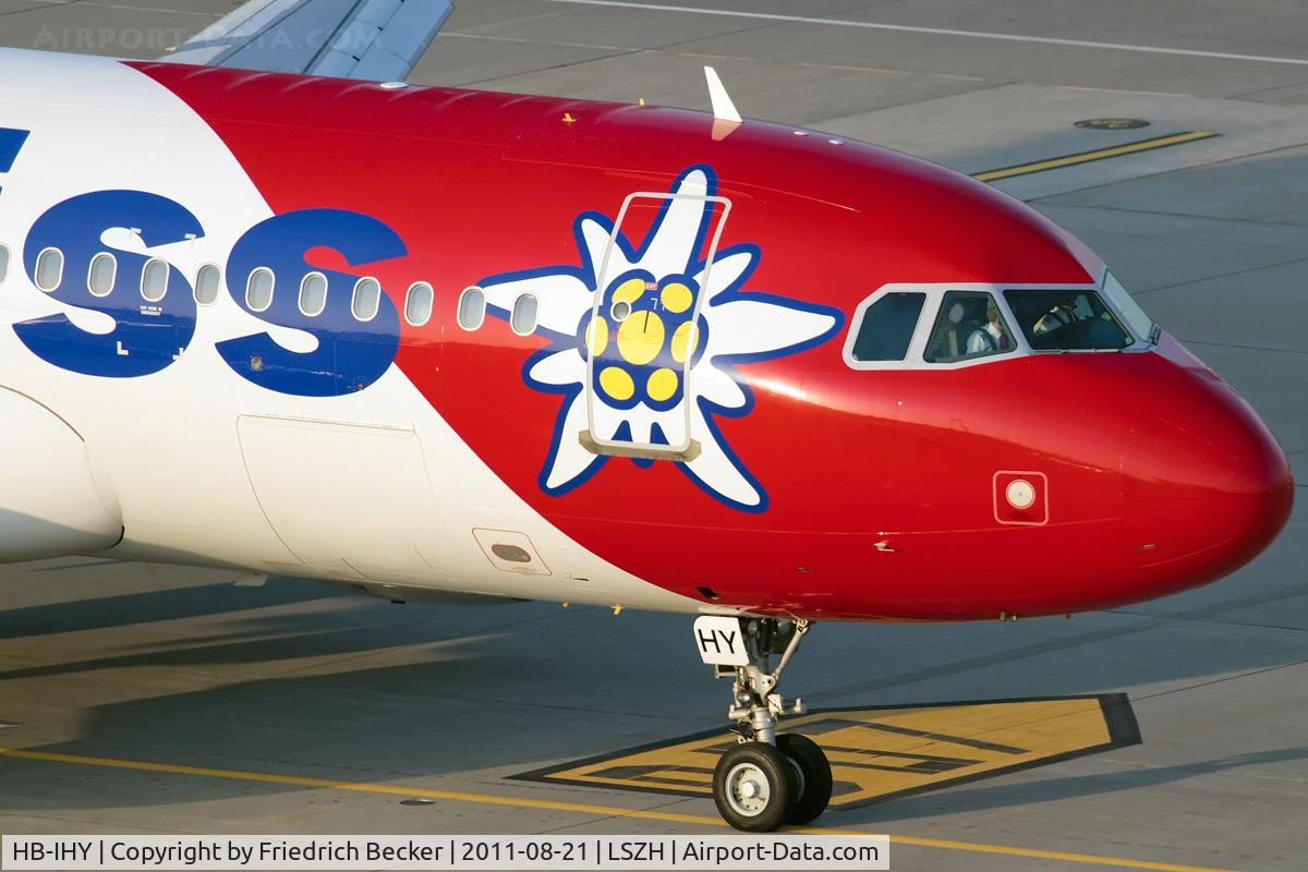 HB-IHY, 1998 Airbus A320-214 C/N 947, ready to taxy to the active