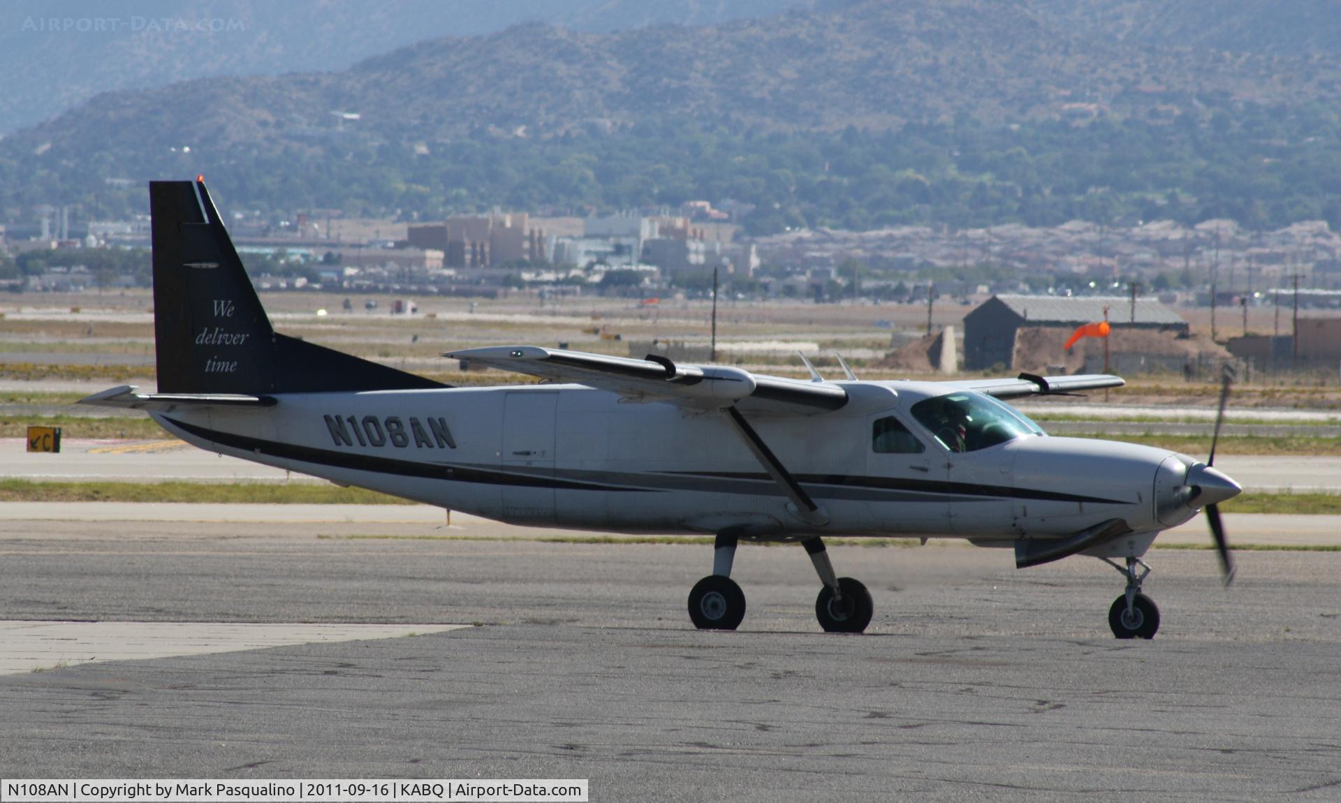N108AN, Cessna 208B C/N 208B0975, Cessna 208B