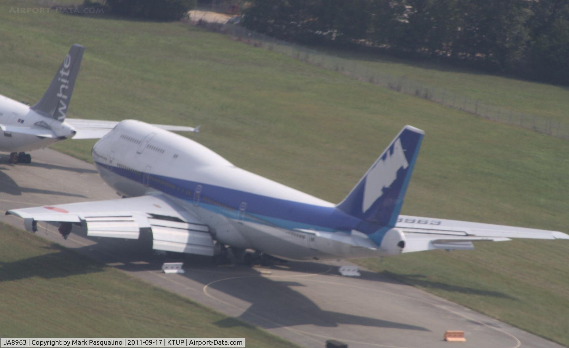 JA8963, 1993 Boeing 747-481D C/N 25647, Boeing 747-400