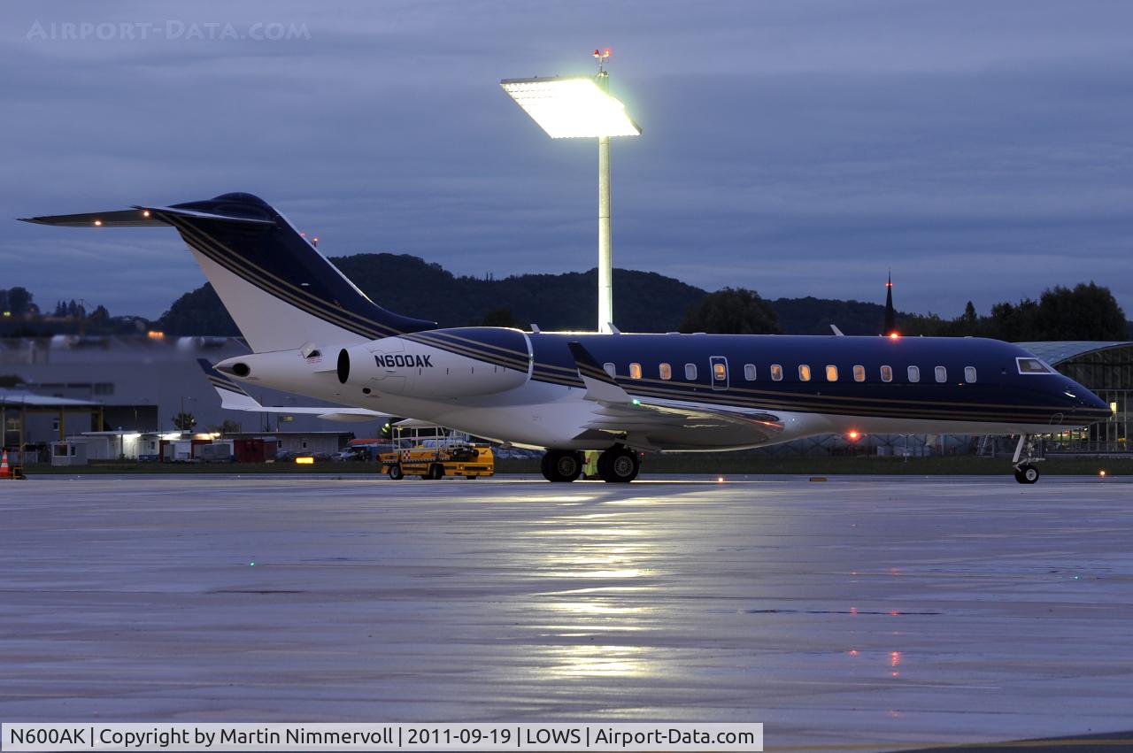 N600AK, 1999 Bombardier BD-700-1A10 Global Express C/N 9033, Private