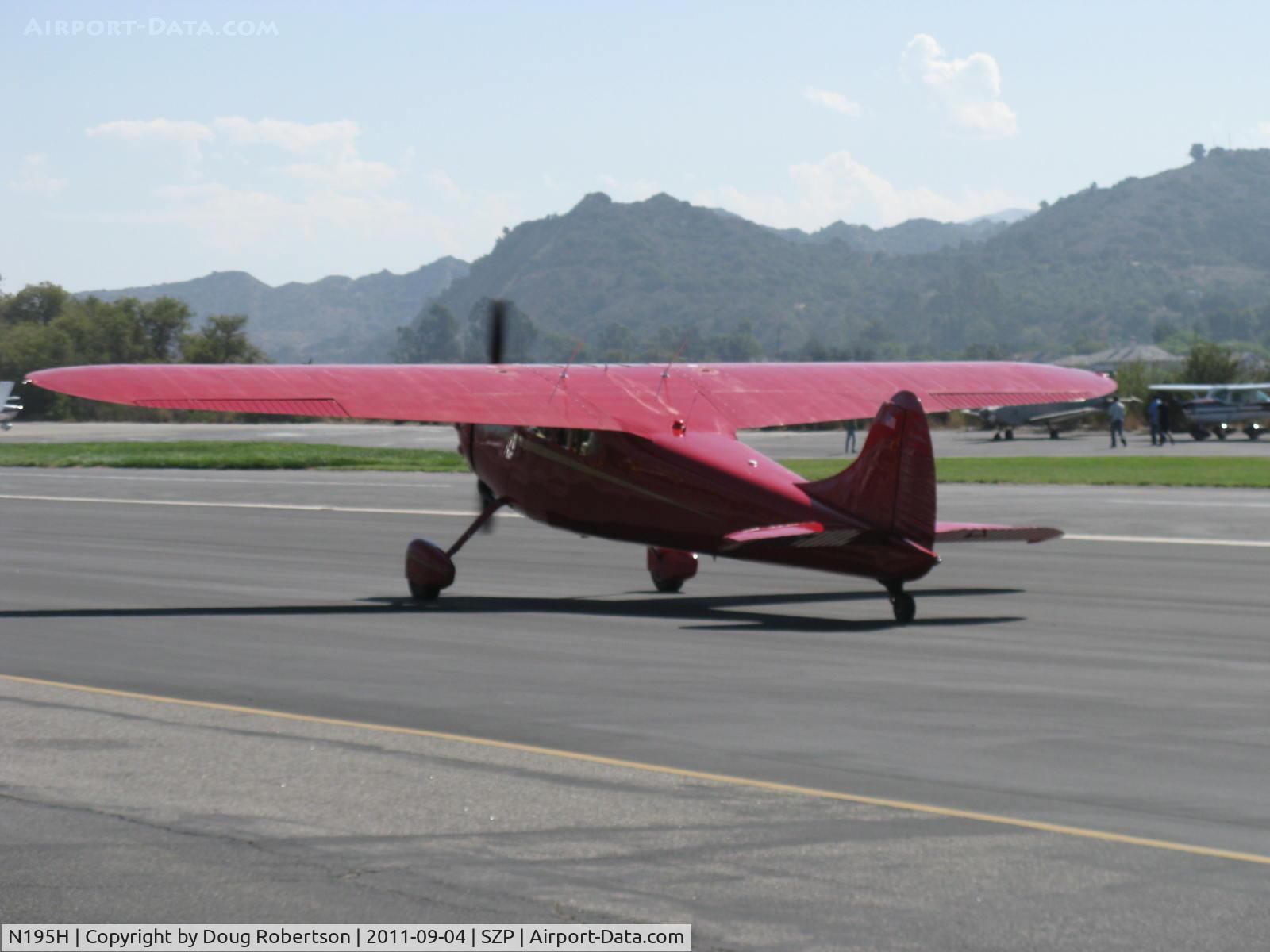 N195H, 1948 Cessna 195 Businessliner C/N 7200, 1948 Cessna 195 BUSINESSLINER, Jacobs R755-A2 300 Hp, taxi